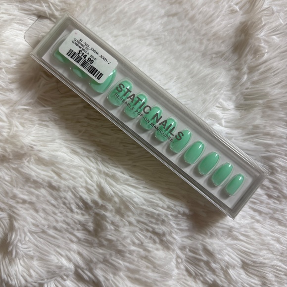 Press On Nails Bundle - 9 Sets - Include Glamnetic, Static Nails, Quo - Picture 7 of 11